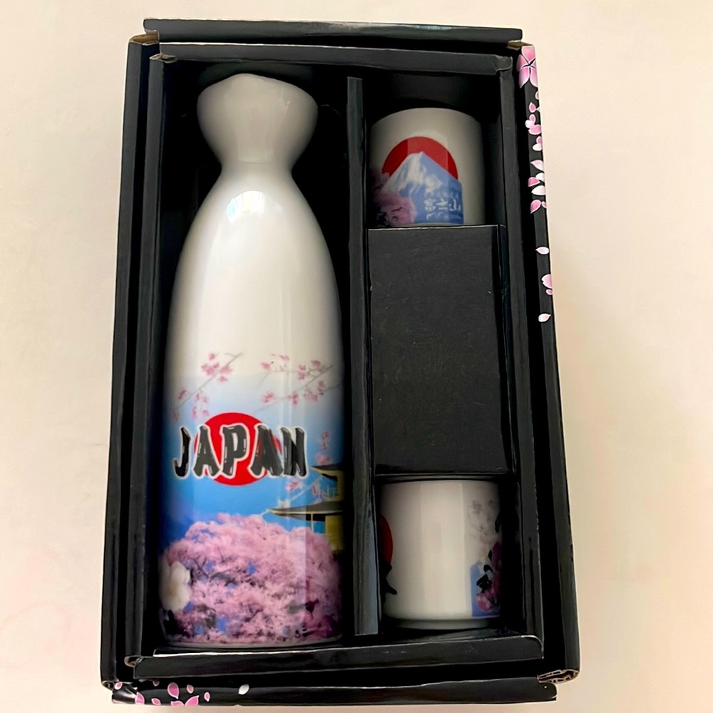 Japanese sake set. Get your drink on!
